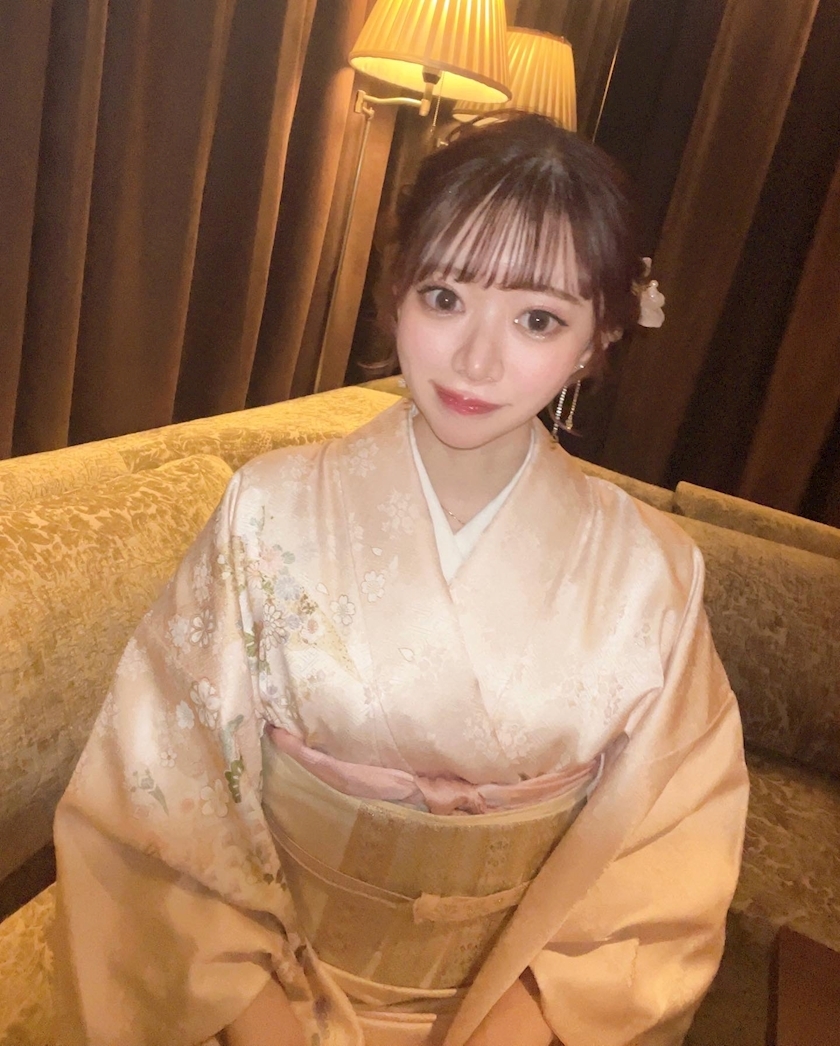 白崎 ゆあ