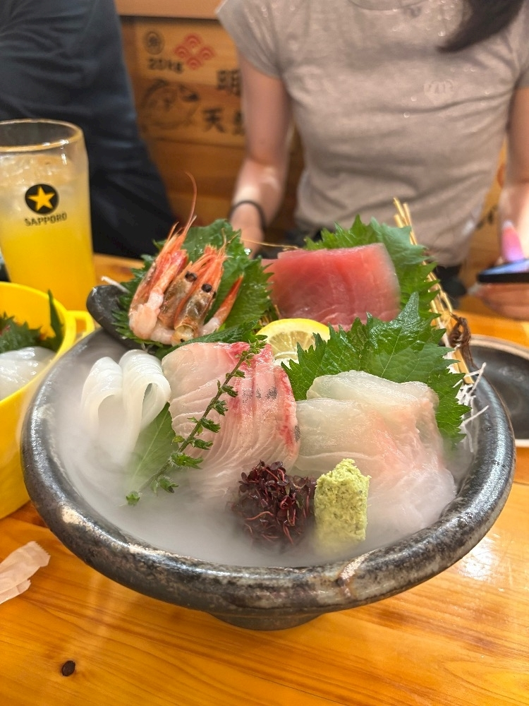 あみな