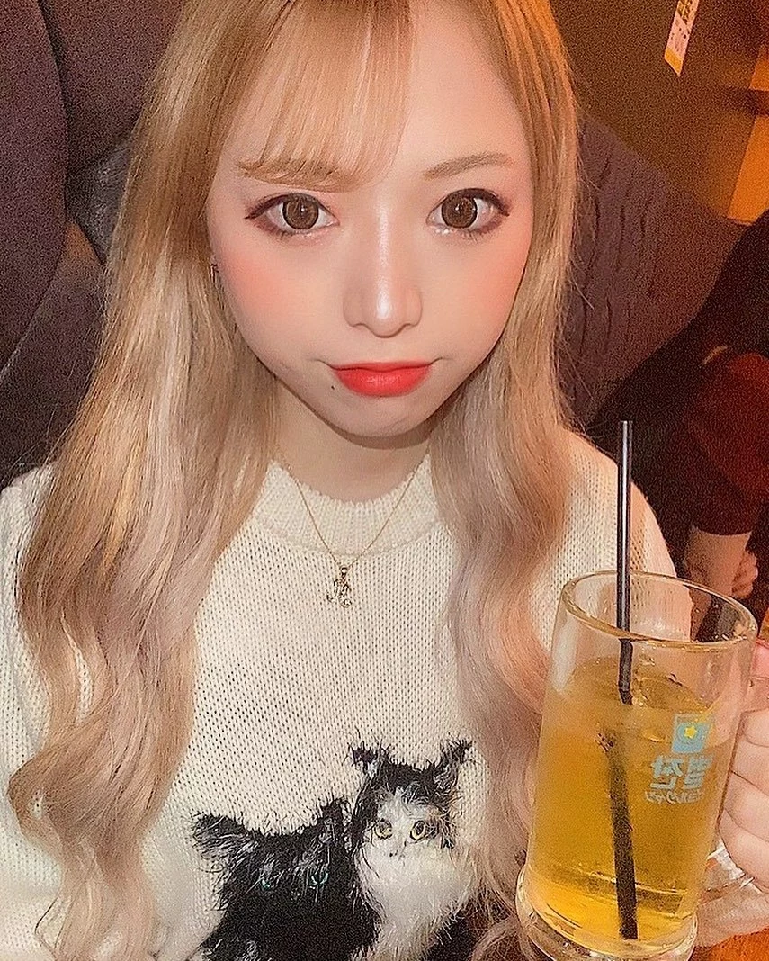 月乃 しゅうか