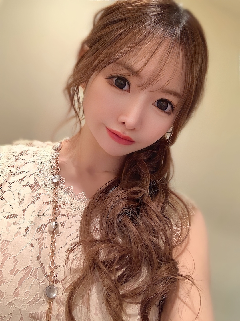 葉月 りほ