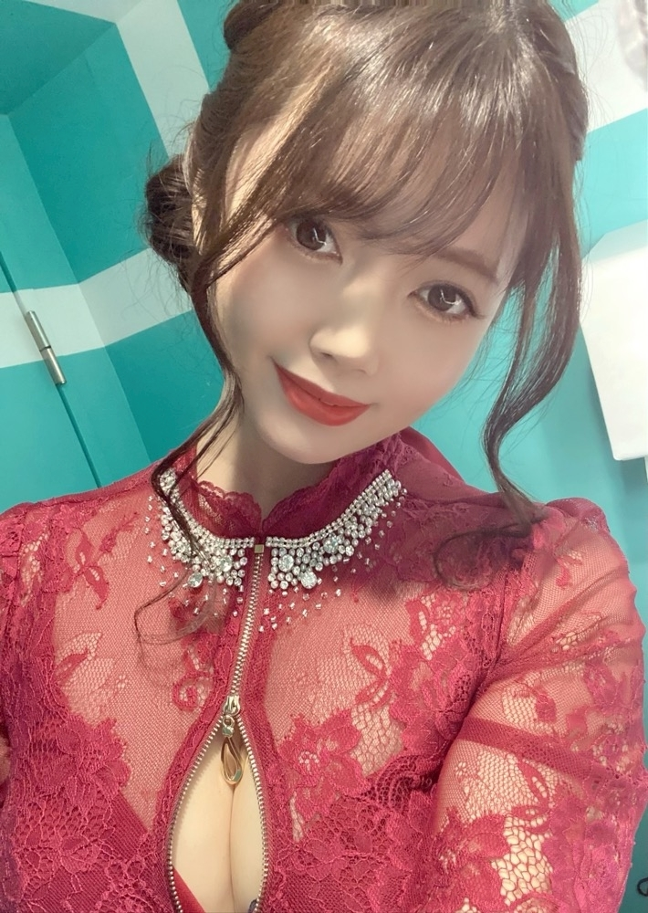 妃 えりな