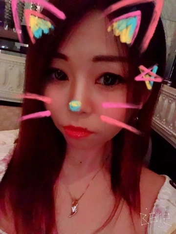 愛乃 悠稀