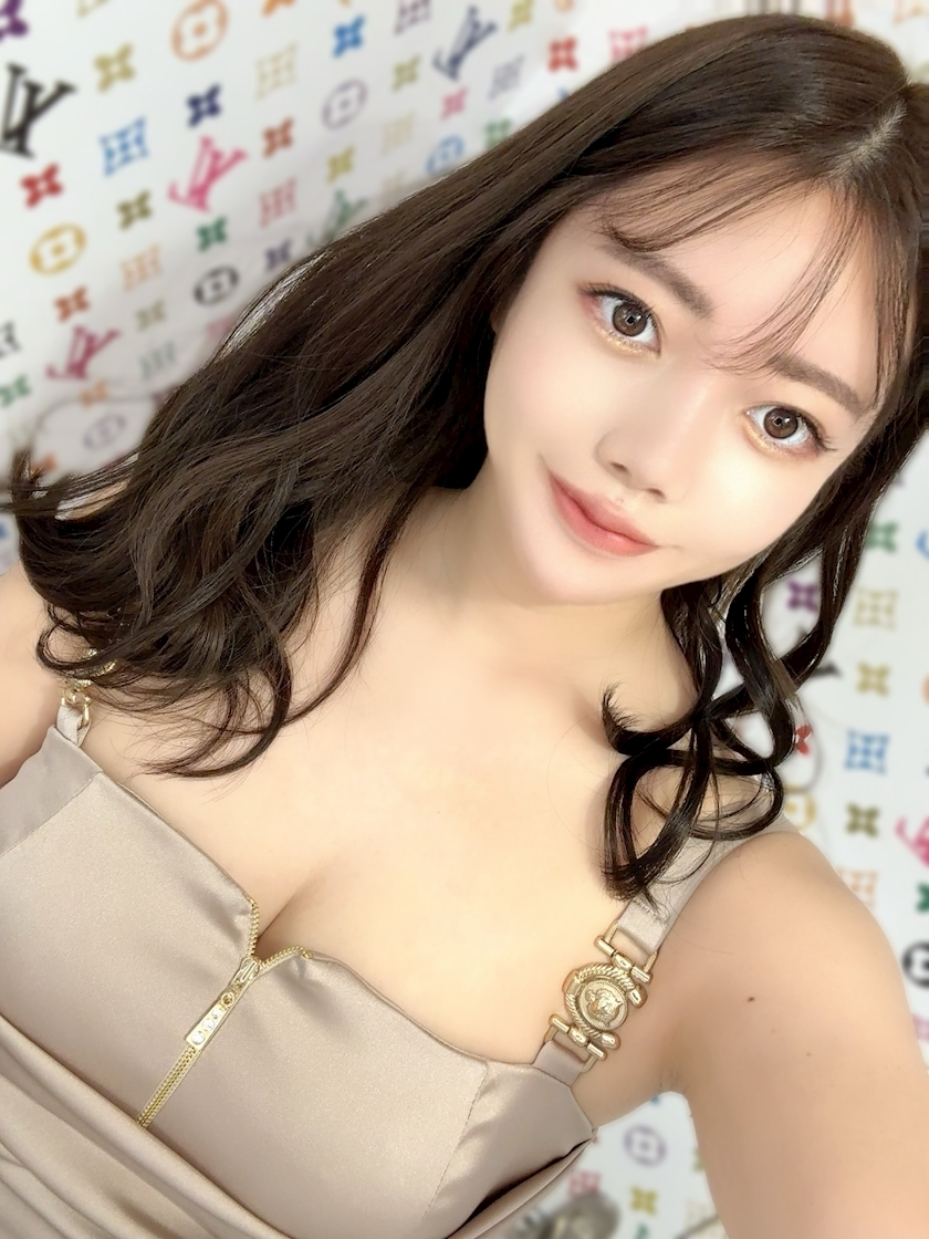 妃 えりな