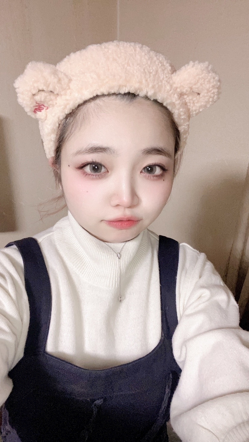 美吉 アユム