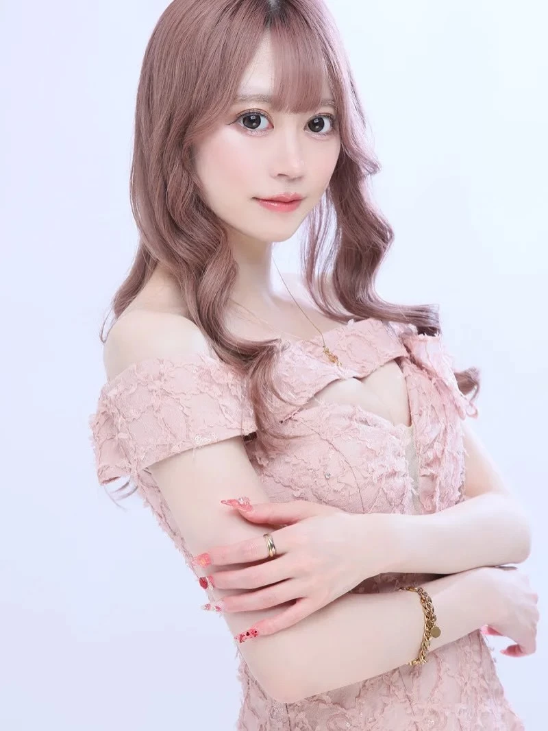 みあ