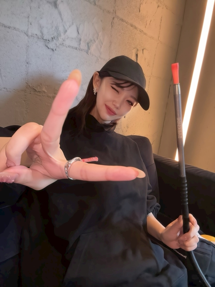 三鷹 真綺