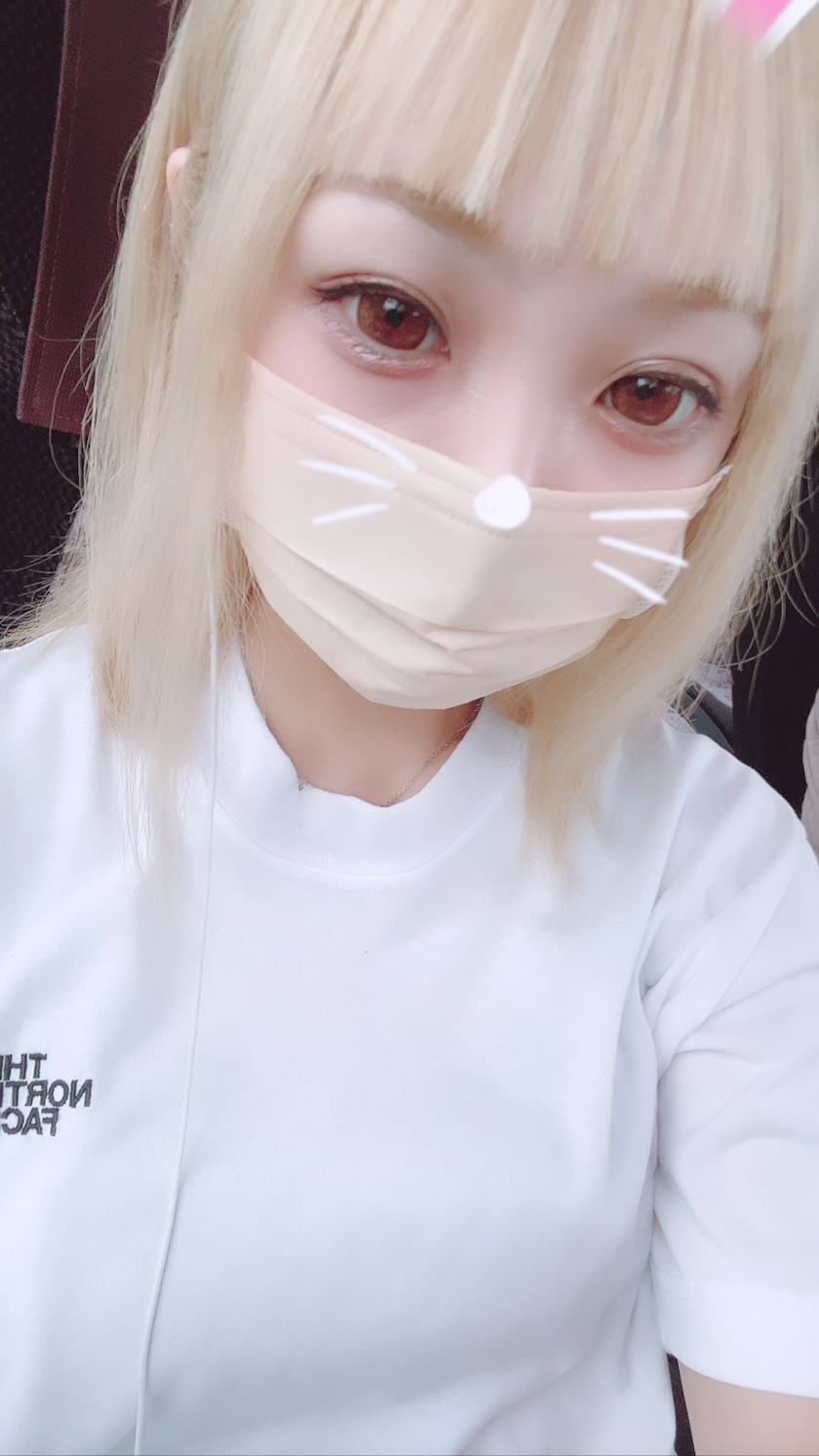 小川 真央