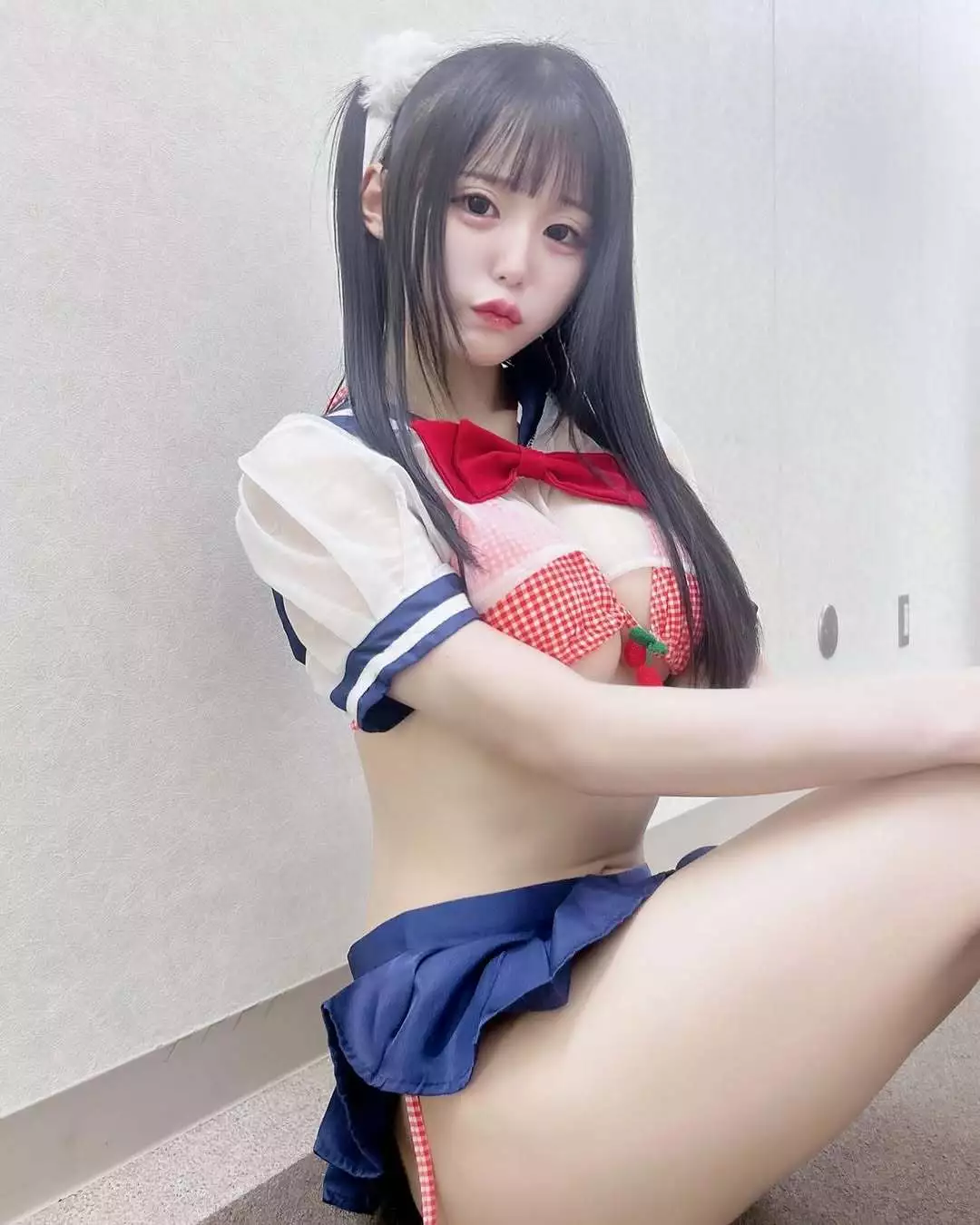 水無月 ゆゆ