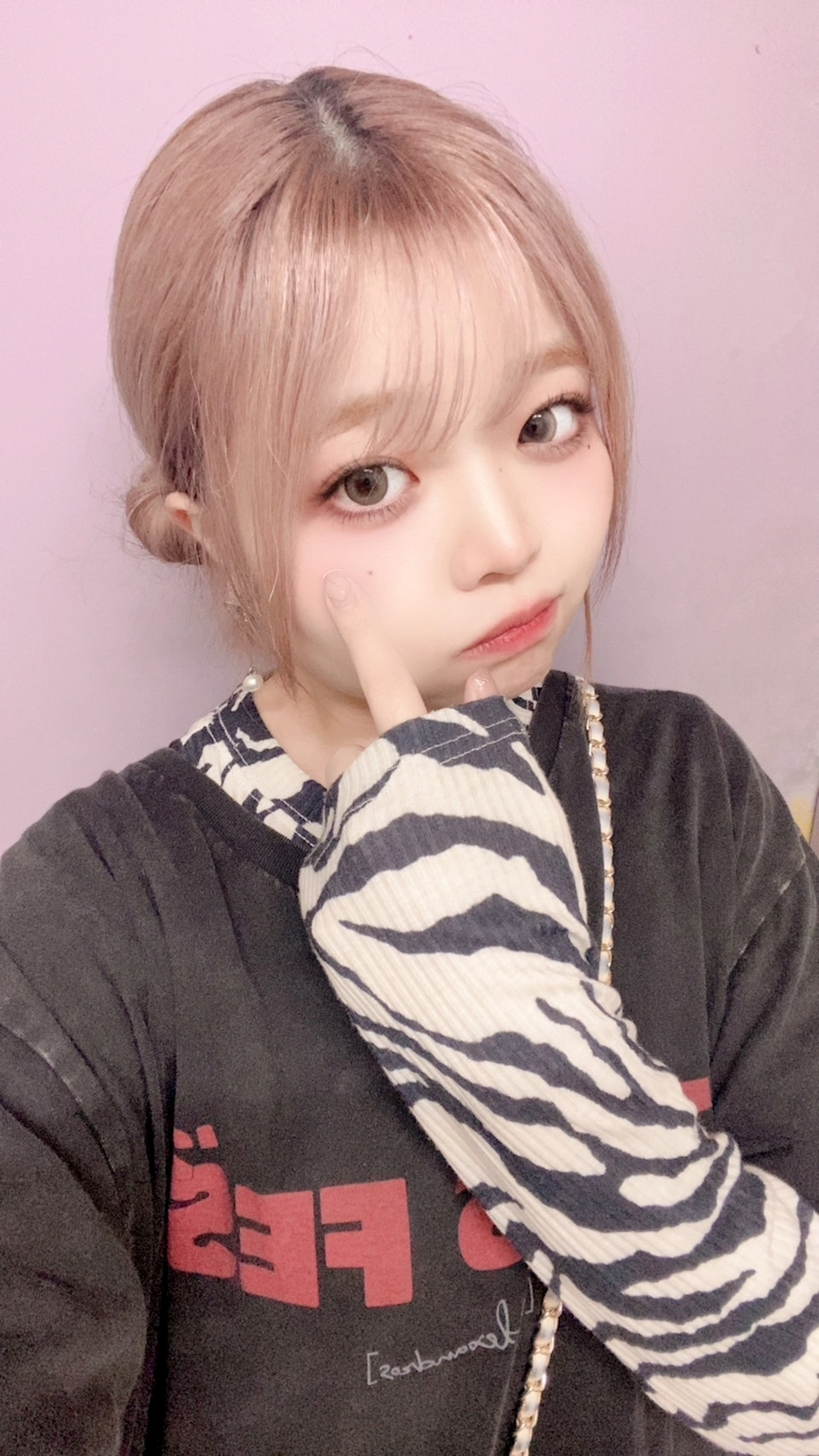美吉 アユム
