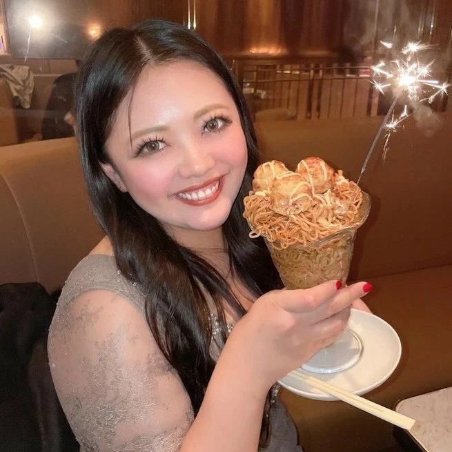 とも