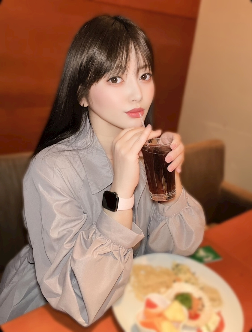 妃 えりな