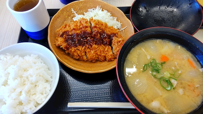 涼宮 しずか
