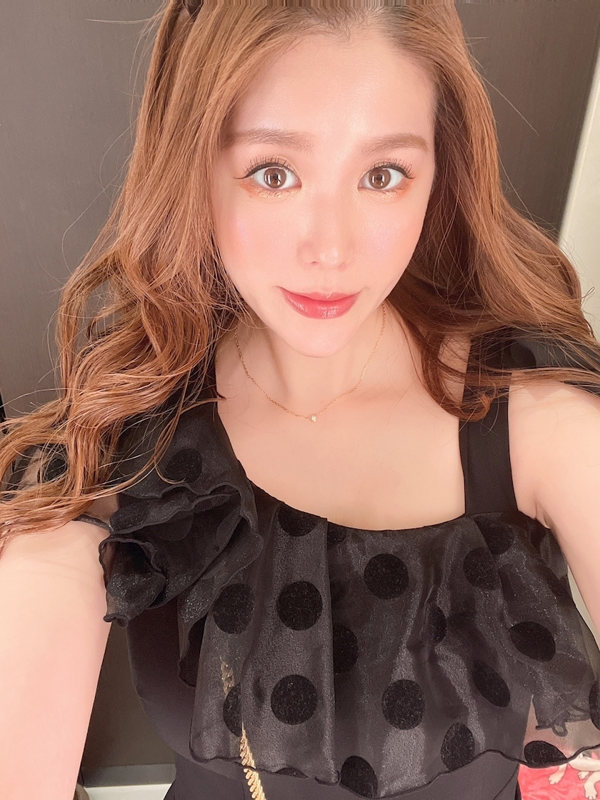 黒輝 りさ