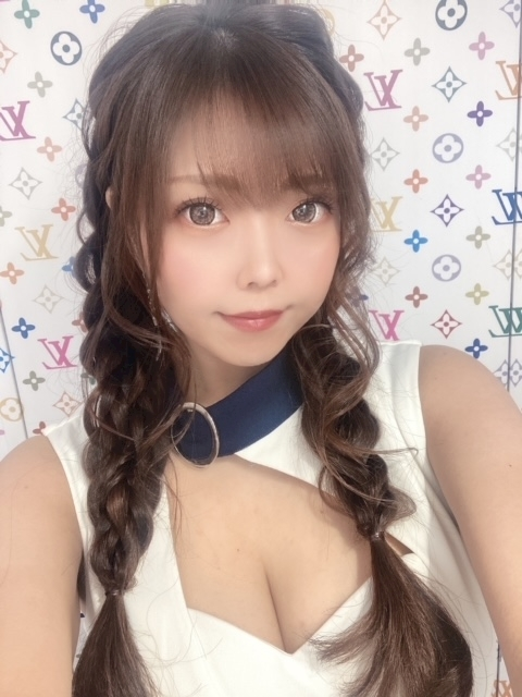 夏樹 あや