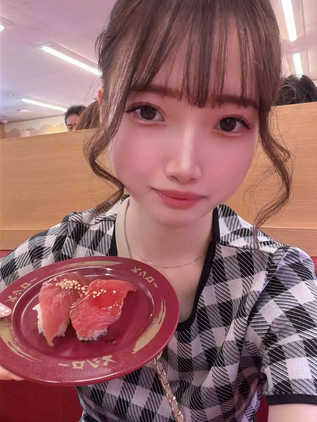 みいな
