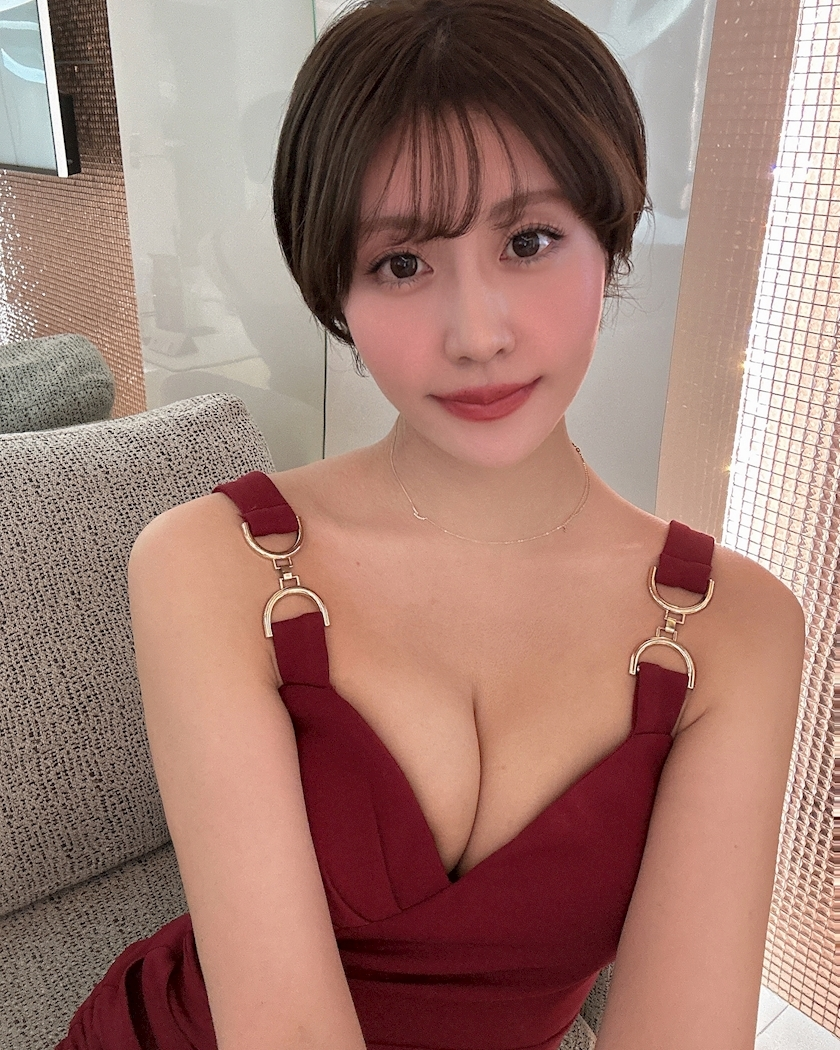 泉 りさ