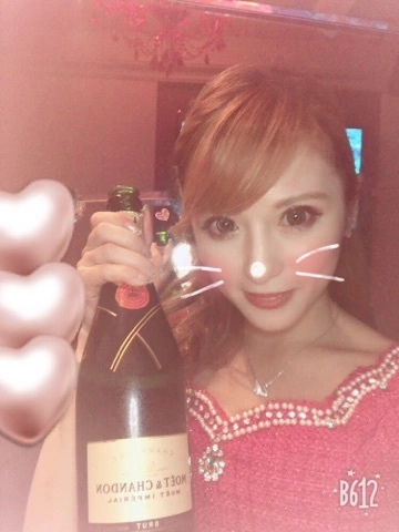 一咲 エム
