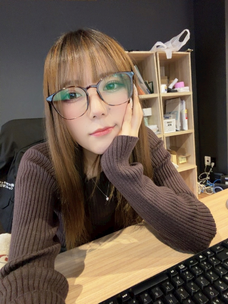 めい