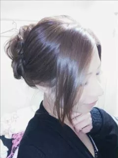 愛羽 仁美