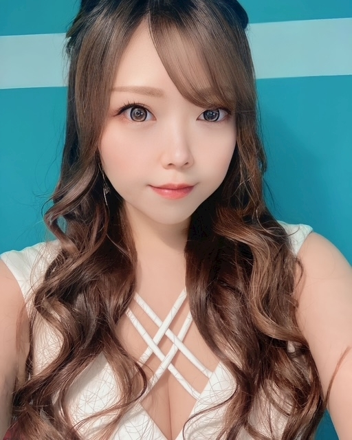 夏樹 あや