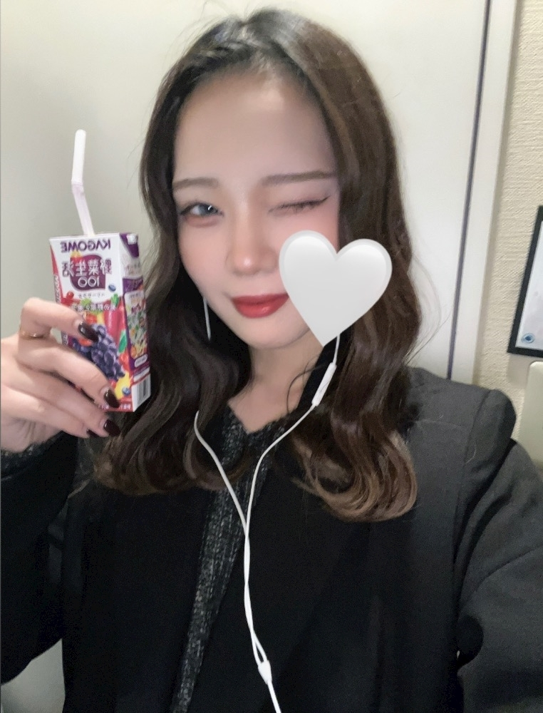 にこ