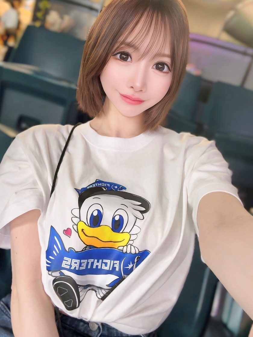 葉月 りほ
