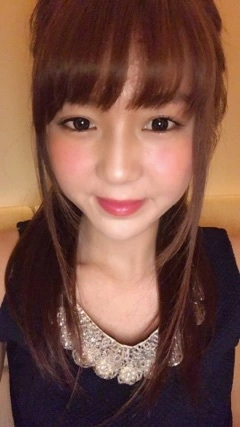 早坂 ゆい