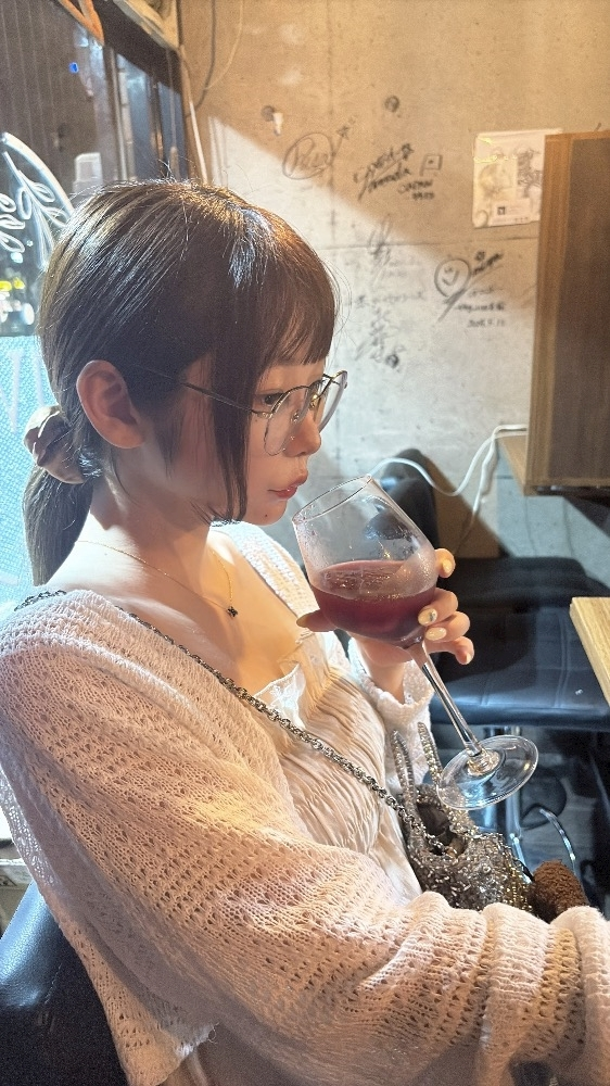 あみな