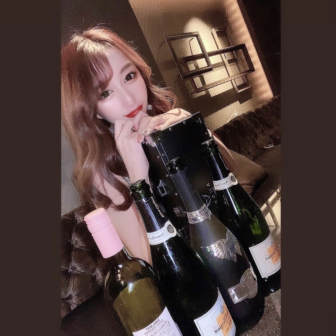 由依
