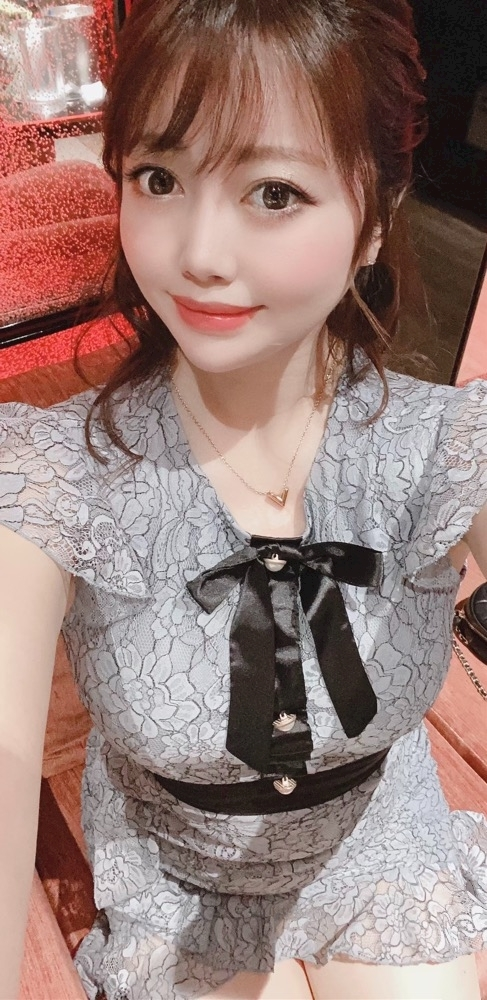 妃 えりな