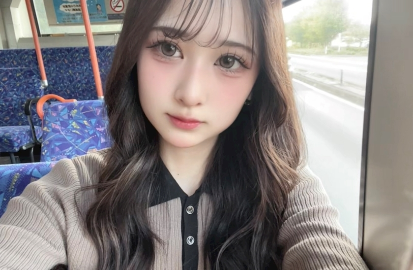真白 あい
