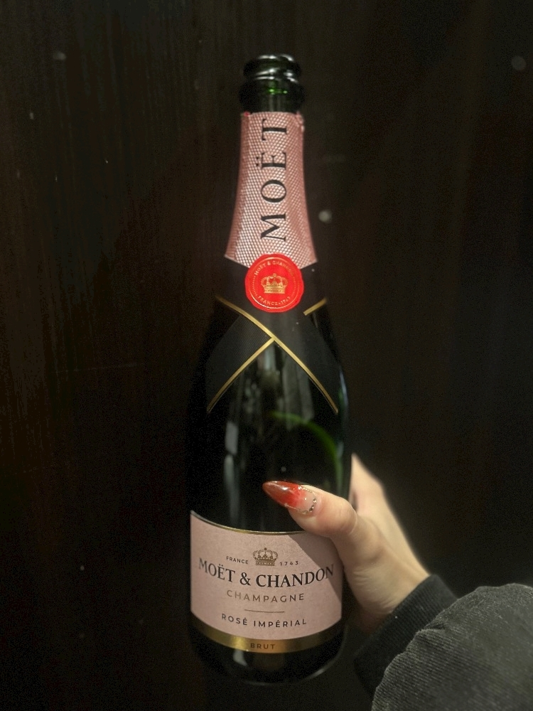 かびるんるんさわ