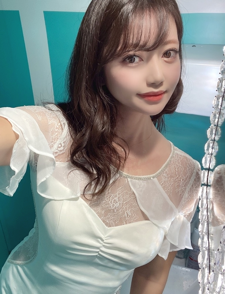 妃 えりな