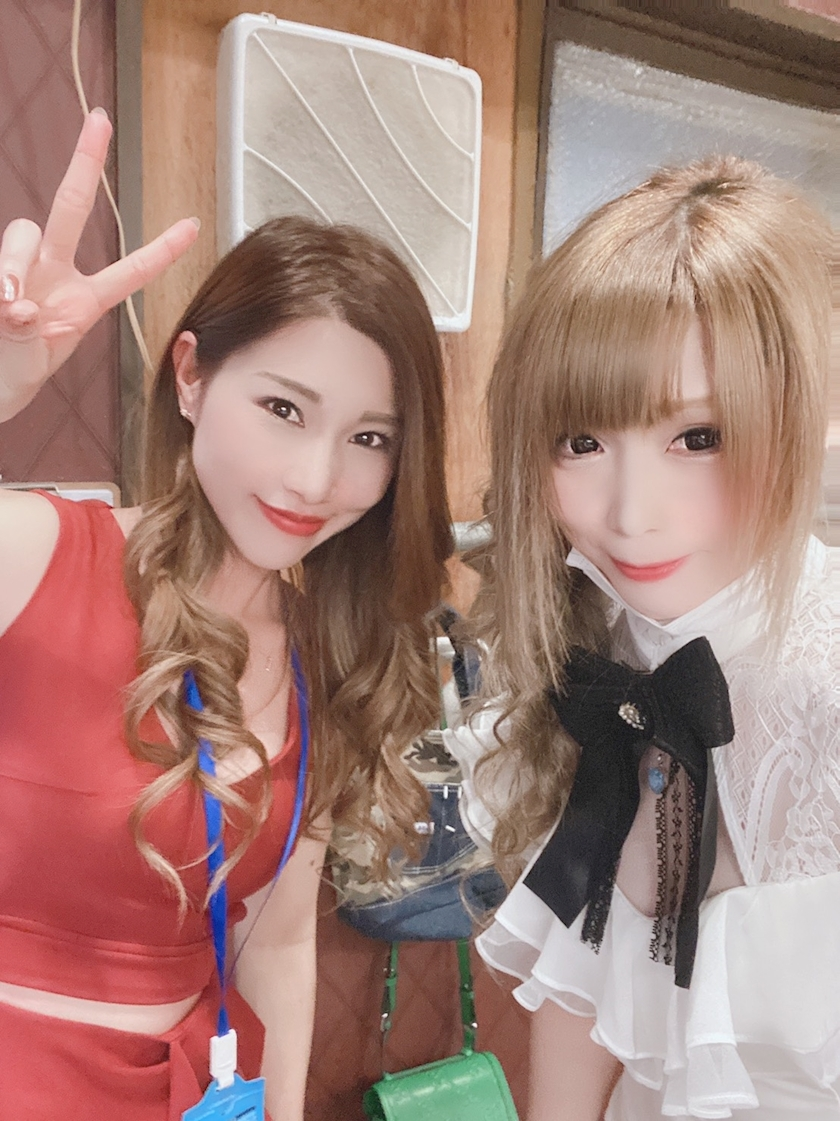 愛羽 仁美