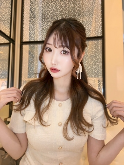 美波 ななみ