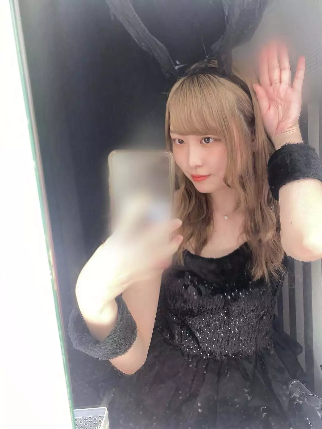 にこ