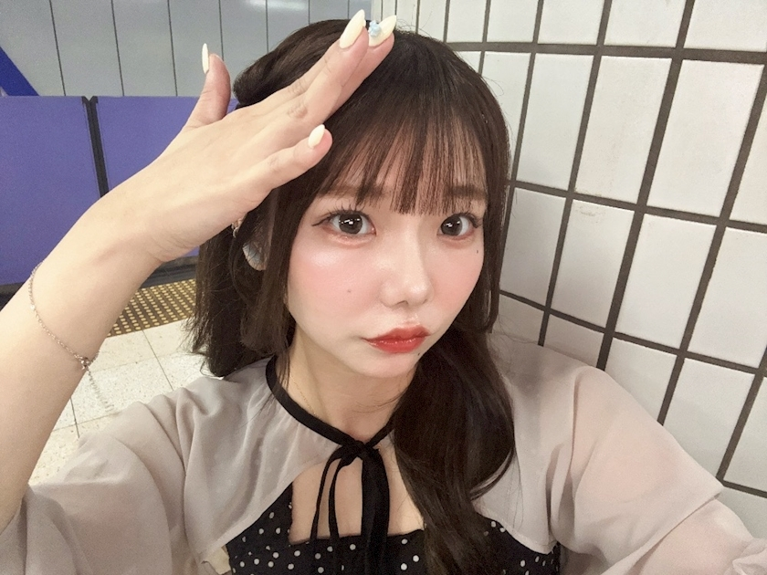 あみな