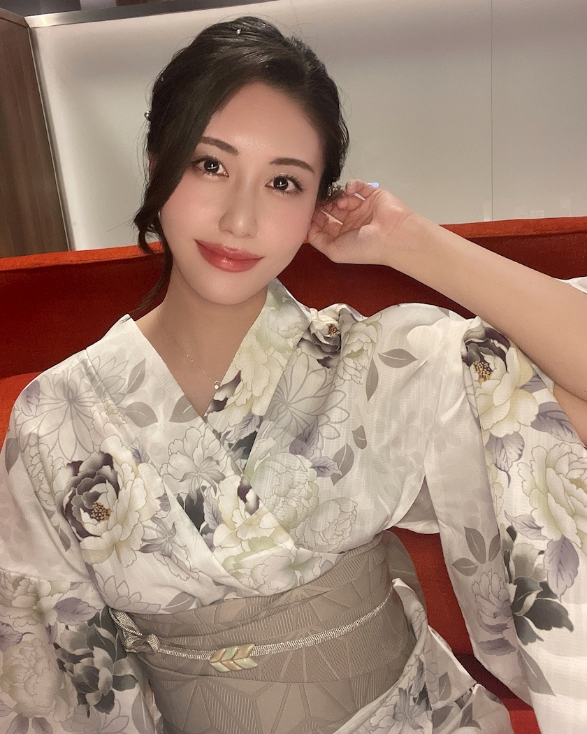 泉 りさ