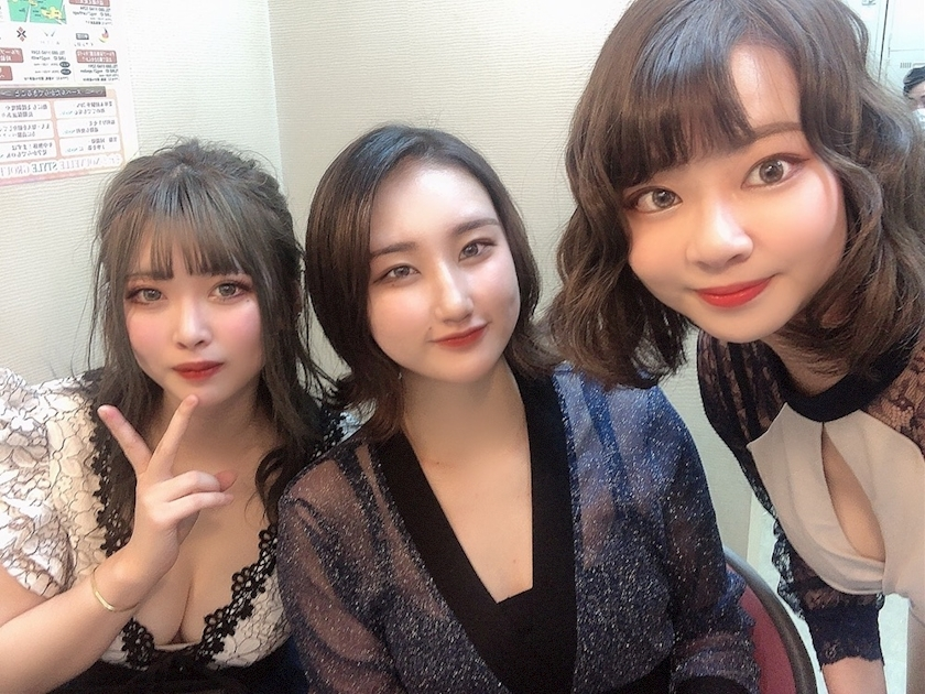 あや