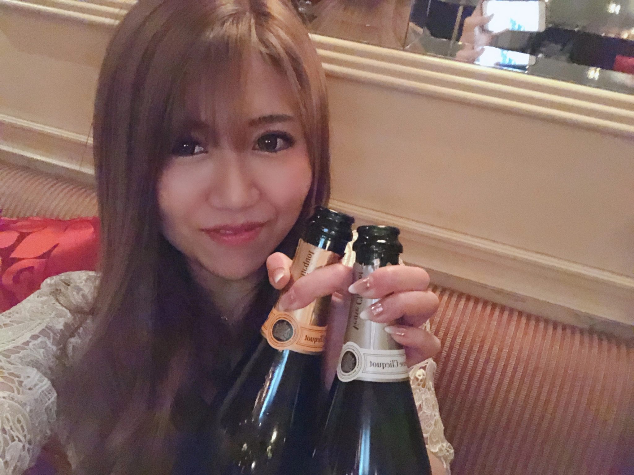 あや