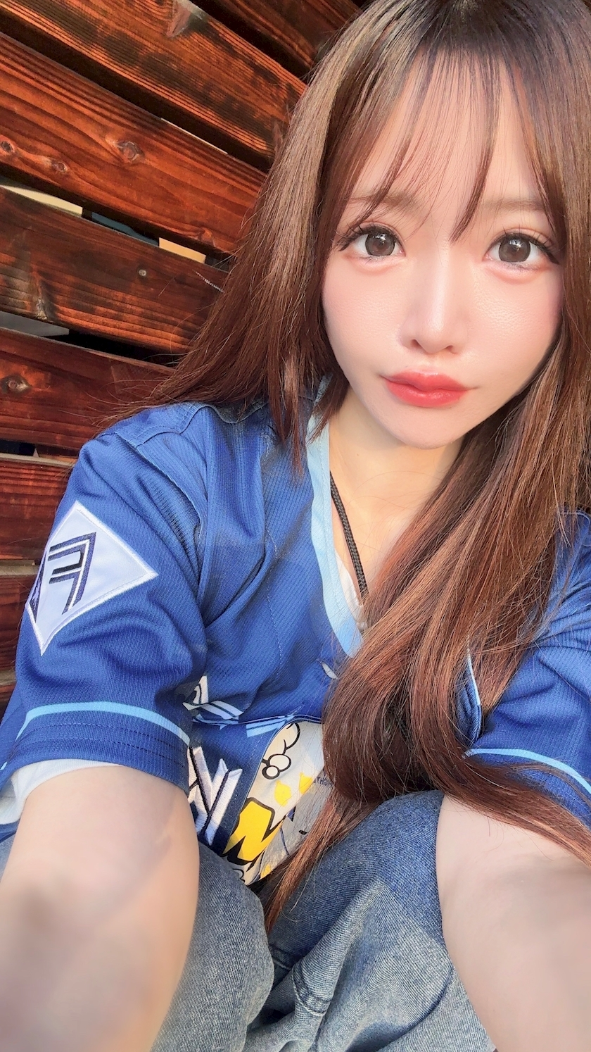 葉月 りほ