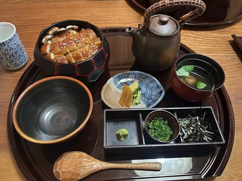 葉月 ひろみ