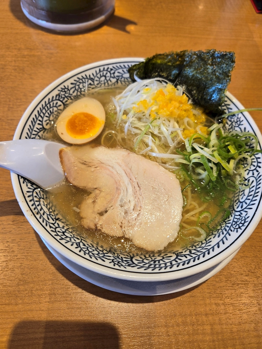 エミ （スタッフ）