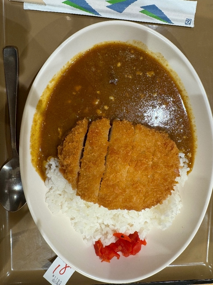 葉山 ゆうり