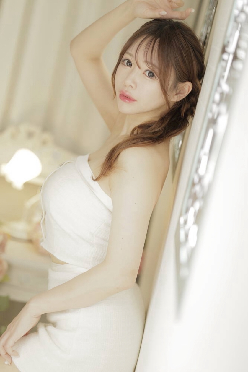 葉月 りほ