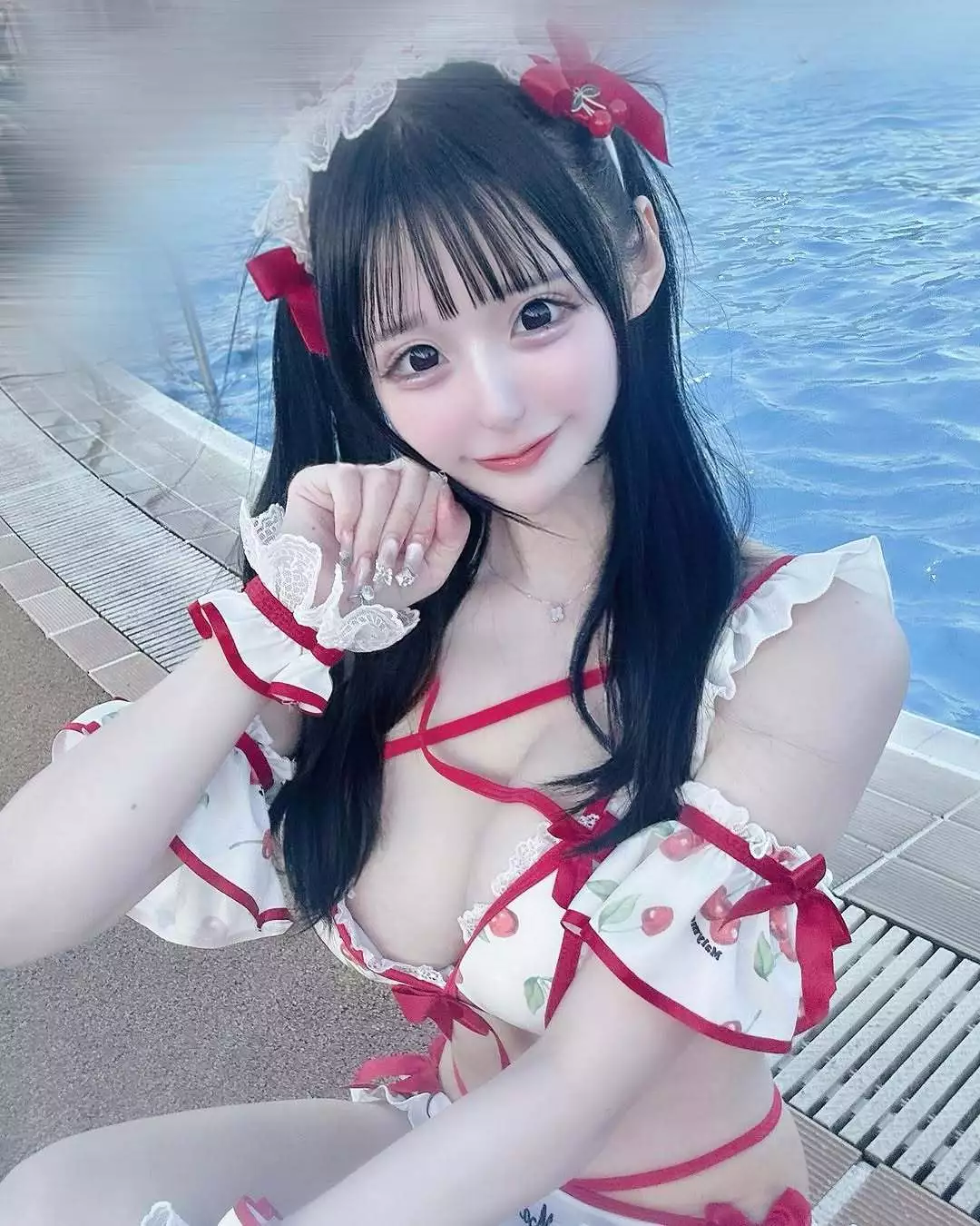 水無月 ゆゆ
