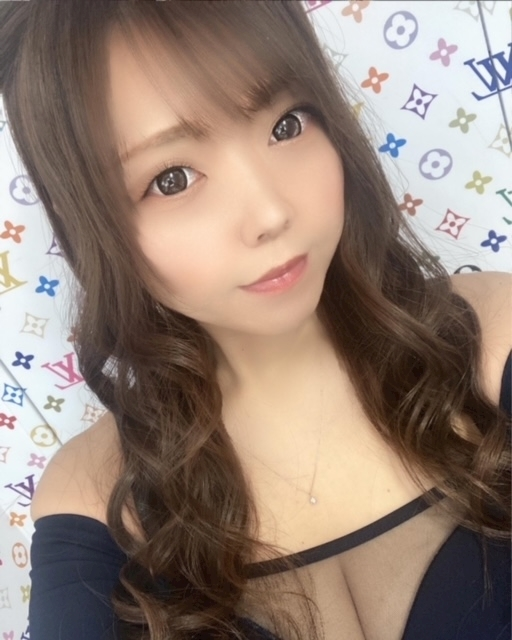 夏樹 あや