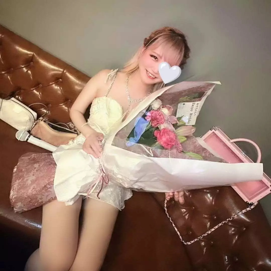 あや