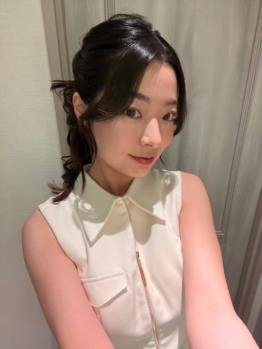 あいな