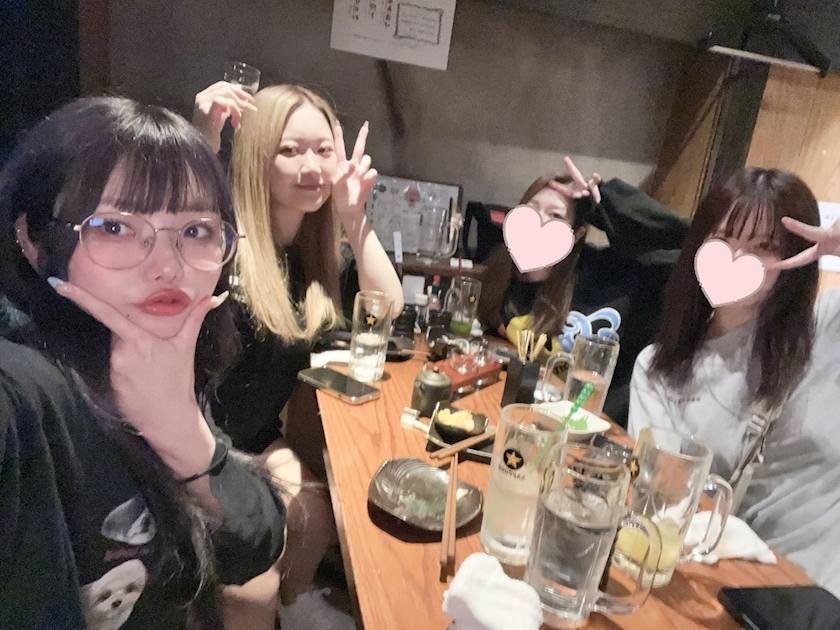 あみな